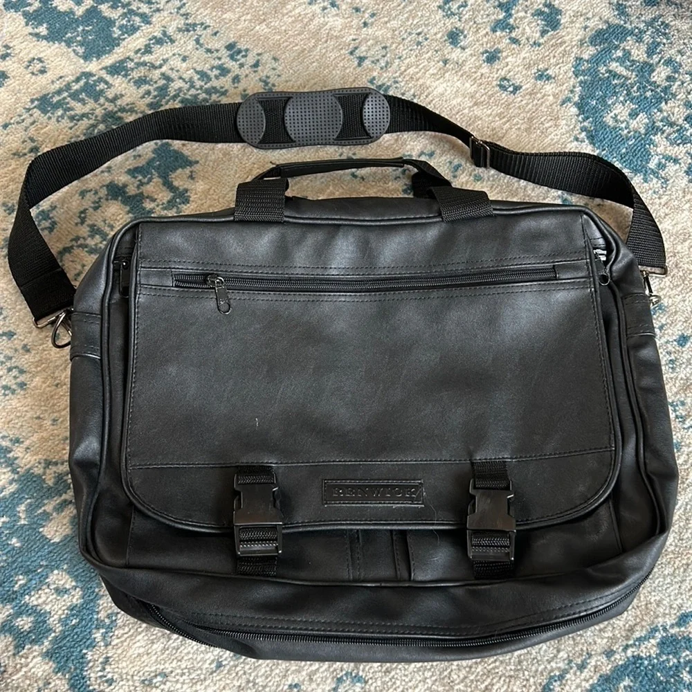 Renwick Soft Black Leather Briefcase Laptop Messenger Bag Storage